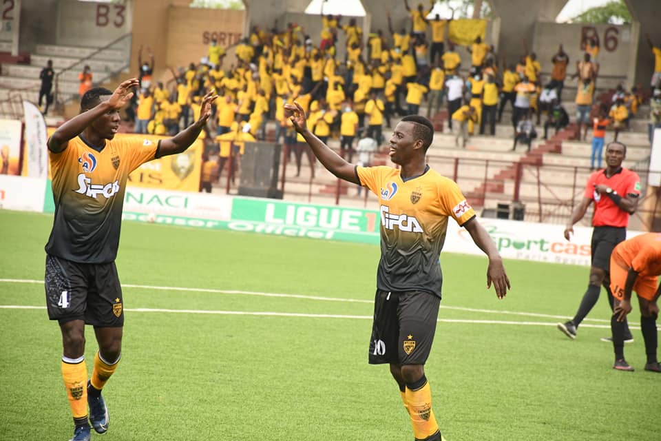 Où suivre la rencontre ASEC Mimosas / USM Alger en streaming ce soir à 18h ?