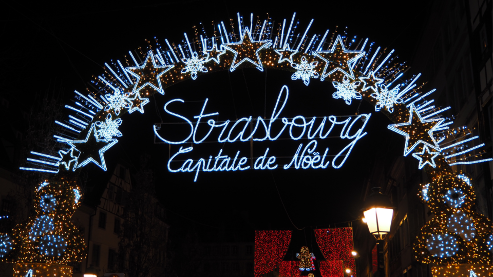 Strasbourg, capitale Européenne des festivités fivernales : plongez dans la magie du marché de Noël