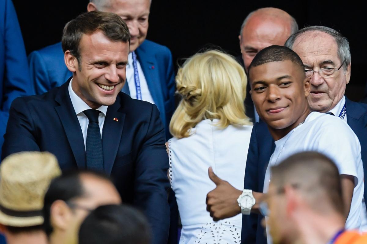 Kylian Mbappé : Emmanuel Macron envoie un message au Réal Madrid
